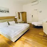 佩克欧酒店 酒店 3*